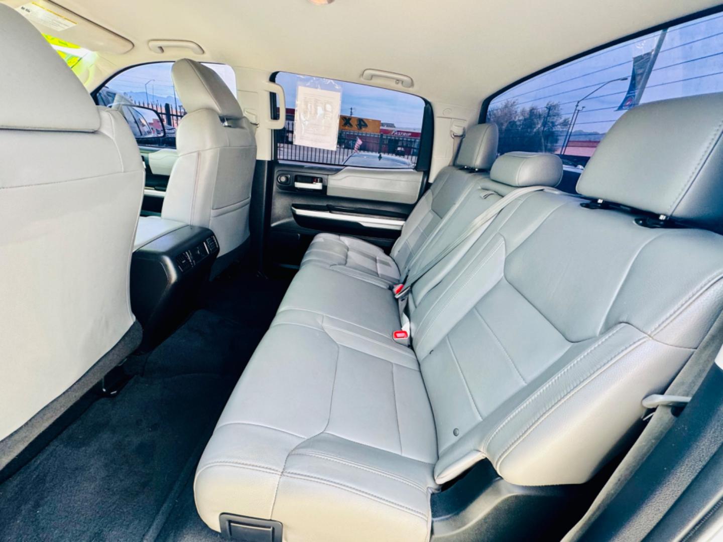 2015 Silver /grey Toyota Tundra (5TFHW5F17FX) , located at 2190 Hwy 95, Bullhead City, AZ, 86442, (928) 704-0060, 0.000000, 0.000000 - On consingment. 2015 Toyota Tundra Limited crew max 4x4. 1 owner. 90k miles. bluetooth, backup camera, bedliner, tow packagge. 5.7 V8. Limited edition. nice clean truck. - Photo#9